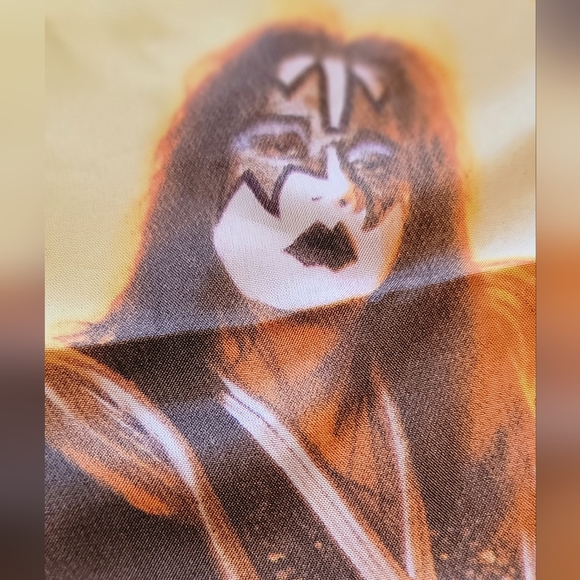 BAND ART | ✨️✨️KISS ✨️✨️Tapestry - Wall Hanging  Silk Scarf 2008 - Rock Legends - Picture 6 of 17